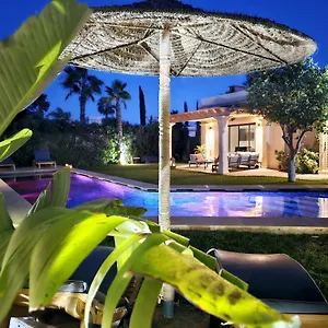 Naya Et Sa Piscine Chauffee Sans Vis-a-vis Villa